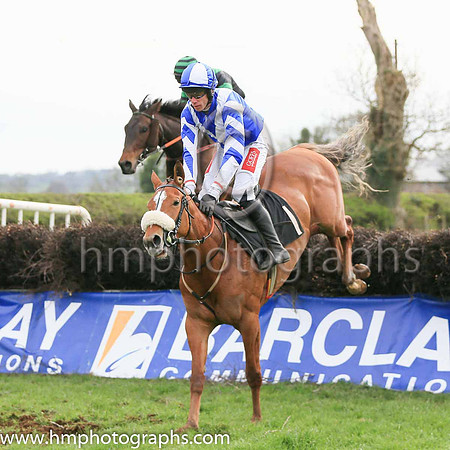 01st LA FELINE (FR) and Derek O'Connor ( 1 , ROYAL BLUE,white chevron; white sleeves,royal blue chevrons; white  royal blue qtd cap ) Trainer: Sam Curling , Owner : J. O'Leary