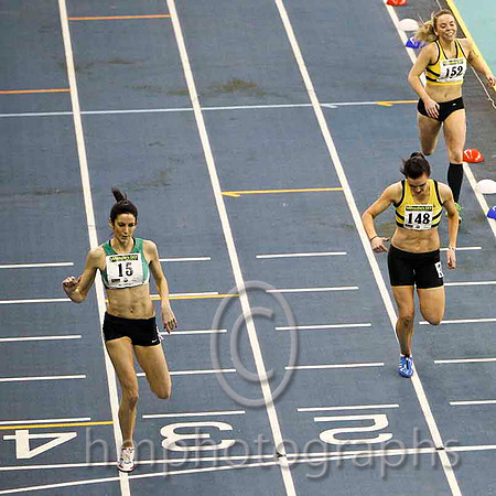 Louise McArdle (148) Leevale AC - 2nd , Jessie Barr (15) Ferrybank - Winner & Christine Neville (152) Leevale 3rd - Senior Women's 400m B Final - FT8E0208-e