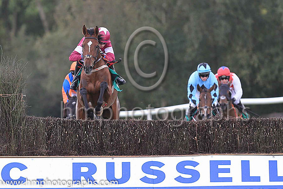01st Marinero and B J Cooper ( 2 , maroon, white star ) Trainer - H de Bromhead , Owner - Gigginstown House Stud