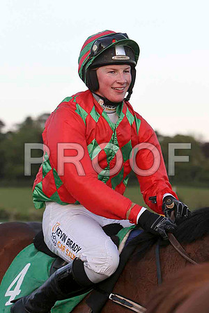Mister Music Man , Winner, Jockey - Nina Carberry - FT8E3274-e2