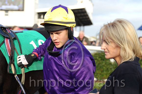 01st Whizzzey Rascal ( 10 , purple, yellow cap ) and F.Maguire (7) - Trainer : Miss Elizabeth Doyle - Owner : BK Racing Partnership