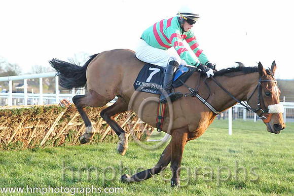 04 MasterOfDeception & P D Kennedy - 4th (7, green and red hoops) - CU2D9823-47