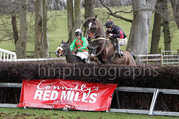 Sixth Race -Out of the Shade & Maypole Dancer- CU2D7170-e