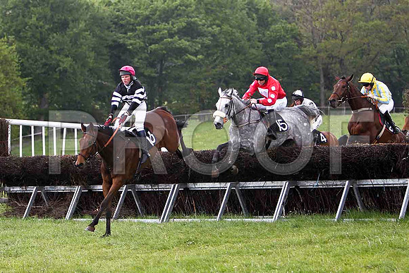 Cairncastle , Fell, Jockey J D Moore & Dawn Commander , Fell , Jockey J J Codd - FT8E2282-e