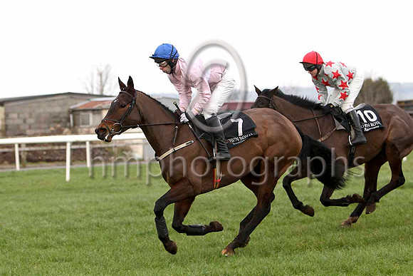 Niki Royal & T J Doyle - 6th  in the lead  & Bold Present & J R Barry - PU - FT8E8968-e