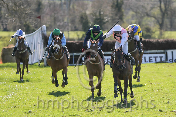 01st Kinley ( 13 )  N McParlan - Trainer : I R Ferguson - pink, black hollow box
