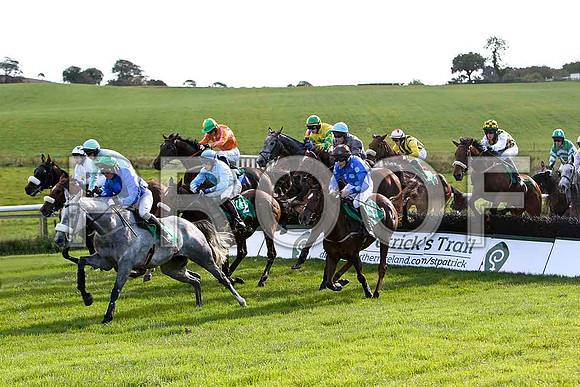 Just Like Freddie leads the pack , Jockey T P Treacy - PU - CU2D9171-e2