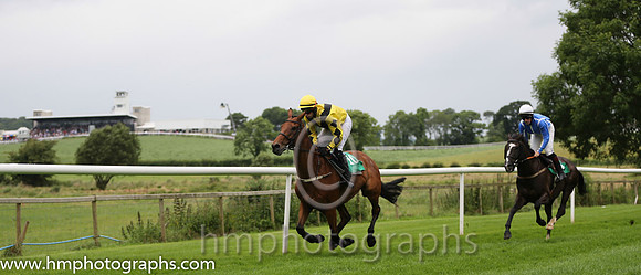 04 Chinook Run & P D Kennedy - 4th (10, yellow, black chevron) - AA1V0733