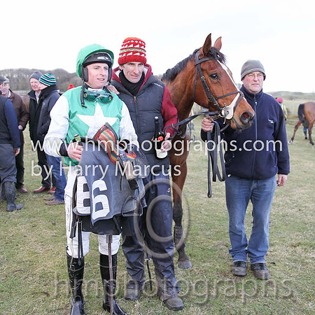 01 Oscar Day  J J Codd - Trainer : Peter Maher, Green, white star