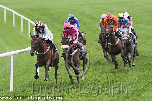 02 Angus Milan & Ms N Carberry - 2nd(1,beige & purple chevron) & 04 Mine Now & Ms L O'Neill - 4th(4,pink , blue seams)