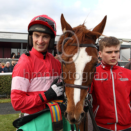 01st Getareason and Mr P W Mullins ( 2 , red, pink band ) Trainer - W P Mullins , Owner - Sullivan Bloodstock Limited