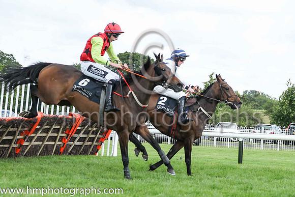 06th Bellaney Gem and S. Connor(7) (2 ,blue, white chevron ), Trainer:S.R.B. Crawford , Owner:J.W. Rosbotham