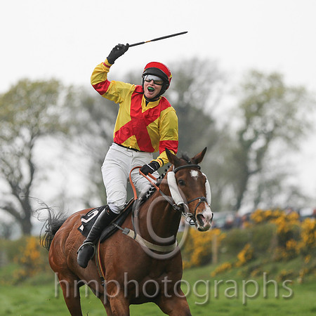 01st Deputy Consort ( 2 ) and Ms K Ferris - Trainer : Eoin G Barry - yellow, red cross belts