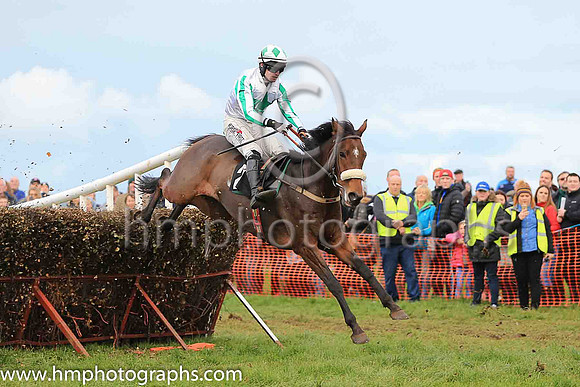 02nd ISLE ROAD and J c Barry ( 2 , WHITE,green star; white  green striped sleeves; white cap,green diamonds ) Trainer: Jason Cairns,, Owner : Frank McClean