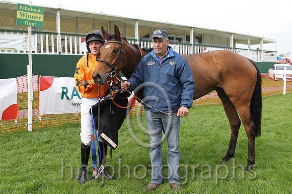 01st Escape Footwear ( 1 ) and B O'Neill - Trainer : Colin Bowe - orange, orange and black star sleeves