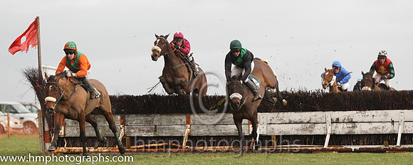 01 The Last Derby & B O'Neill - winners (11, tangerine, green chevron) - FT8E3426-17