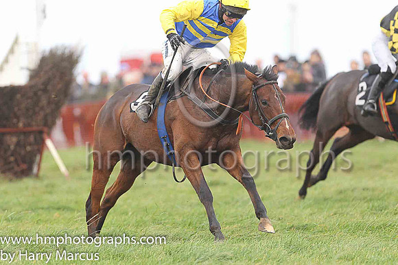 SHIPWRECK and N McParlan ( 9 , ROYAL BLUE  YELLOW HOOPS; yellow sleeves; yellow cap ) Trainer: C.A. McBratney , Owner : Templeburn Racing Syndicate