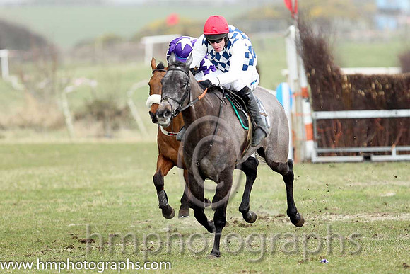 01st Fagan ( 1 )  Derek O'Connor - Trainer: I R Ferguson - navy and white diamonds