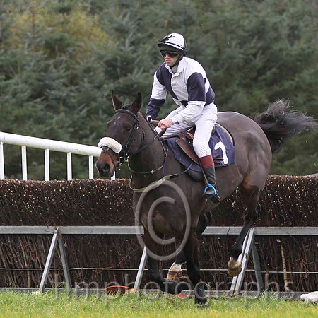 04 Belmount & R Guiney - 4th (1, black and white qtrd ) - FT8E0569-16