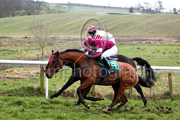 Sky Pilot (6 white red striped sleeves) & B J Cooper - 2nd  &  Undone (8 Maroon white star) & M N Doran - WinnerFT8E9876-e