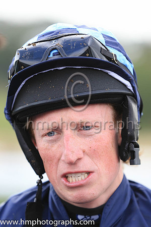 01st Tornado Watch and M P Fogarty ( 1 , dark blue and light blue diabolo ) Trainer - Jonathan Fogarty , Owner - Mrs Mary Frances Fogarty