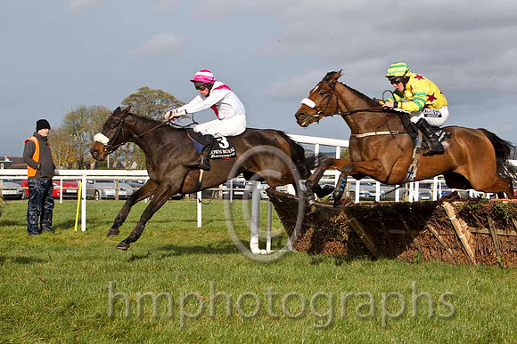 Back Off Mate & B M Cash - 7th (3, white, cyclamen sash) & Forever Gold & P T Enright - 5th (8, yellow, maroon stars)- FT8E7810-e