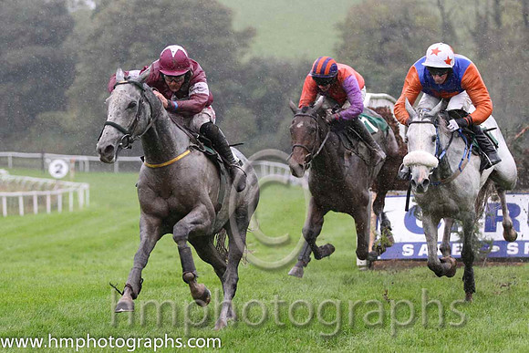 01 Ipsos Du Berlais & D N Russell - winner (3, maroon, white star), 03 & 02 - FT8E9064-24