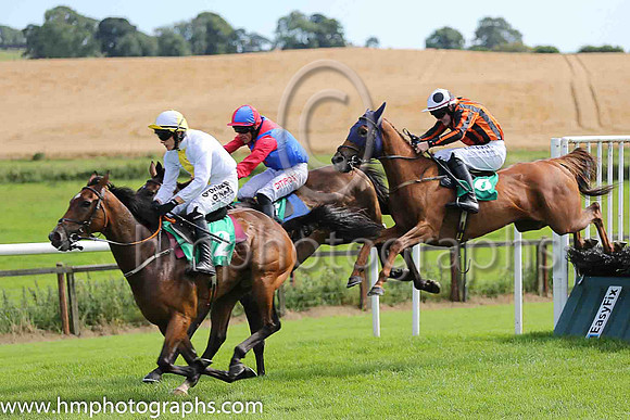 04th Christening Spoon and G N Fox ( 6 , black and orange stripes ) Trainer - R W T Brabazon , Owner - R W T Brabazon