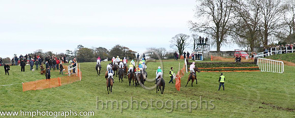 Iveagh Point to Point - Jamie Codd missed the start - CU2D9500-76