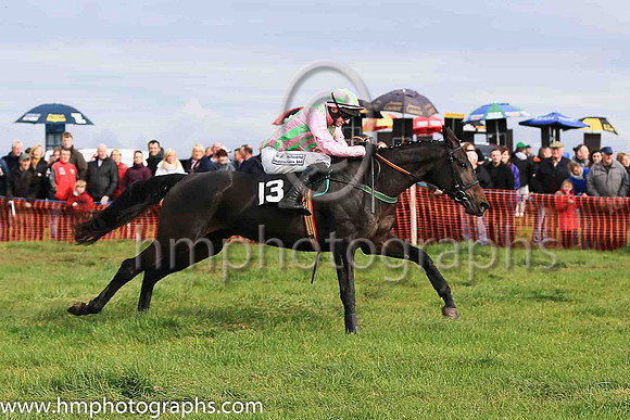 LADY ZAZ and D G Lavery ( 13 , PINK  LIGHT GREEN STRIPES; pink sleeves; pink  light green striped cap ) Trainer: I. R. Ferguson,, Owner : Zara McCombe