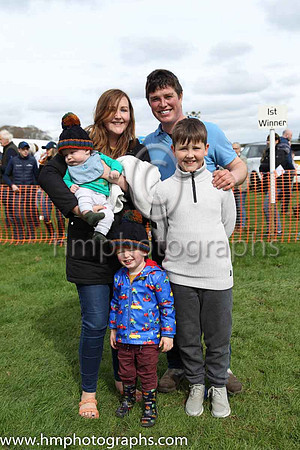 01st SHECOULDBEANYTHING and D G Lavery ( 12 , NAVY,light blue star; navy sleeves,light blue armlet; navy cap,light blue star ) Trainer: Patrick Eugene Turley,, Owner : Declan Lavery