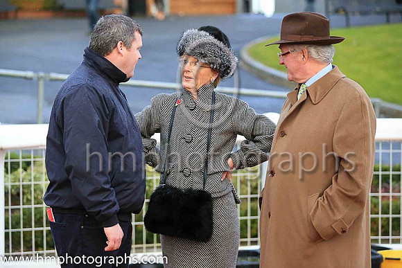 01st Realt Mor and K M Donoghue ( 1 , black, yellow diamond ) Trainer - G Elliott , Owner - Mrs P Sloan