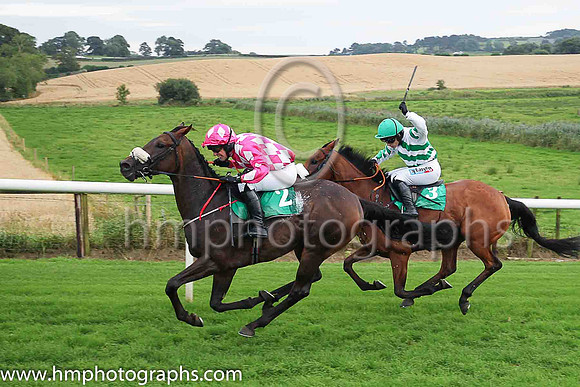 01st Fourknocks and Mr T Reilly ( 2 , pink and white diamonds ) Trainer - J C McConnell , Owner - Rockview Racing Club