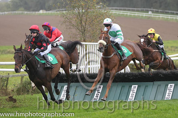 01 SomethingPrecious and D J Howard - - 01st (8 ,Black, three red spots ) Trainer - Daniel Howard