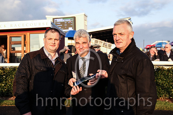 01st The Mooch ( 4 , light blue and maroon hoops ) and Donagh Meyler (7) - Trainer : Paul Nolan - Owner : R.G. English