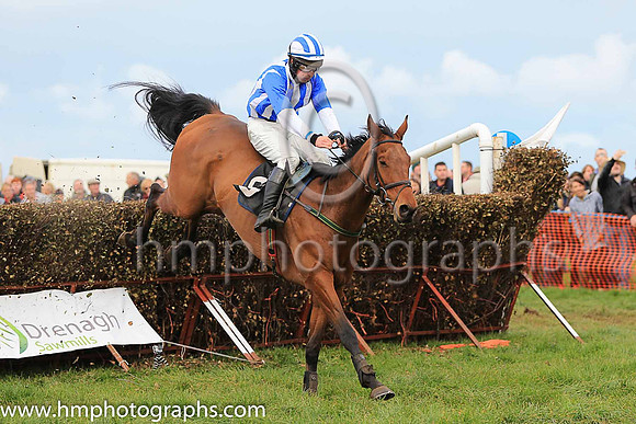 03rd THE BANTOWN LANE (GB) and B G Crawford ( 6 , WHITE  LIGHT BLUE STRIPES; white  light blue striped sleeves; white  light blue striped cap ) Trainer: S.R.B. Crawford,, Owner : Dermot Owens