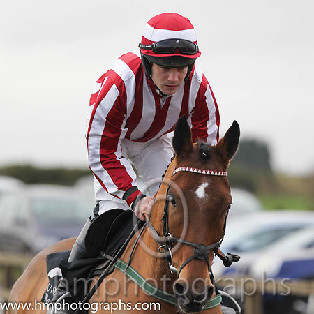 06 Six Senses & R C Colgan - 6th (7, maroon, white stripes ) - FT8E2980-1