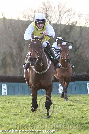 04 Brian The Warrior & D E Mullins - 4th (12, yellow, white sleeves ) - FT8E1294-35