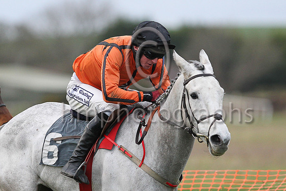 01st BI QUINI TIEP (FR) and D G Lavery ( 6 , ORANGE,black seams; black cap ) Trainer: B.R. Hamilton , Owner : Nigel Baring
