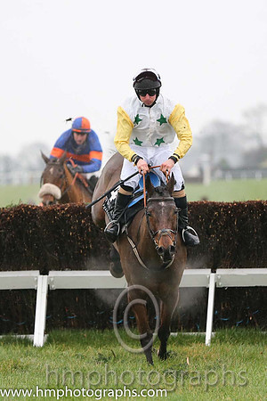 04 Smokey Joe Joe and Mark Bolger - - 04th (4 ,white, emerald green stars ) Trainer - S J Mahon