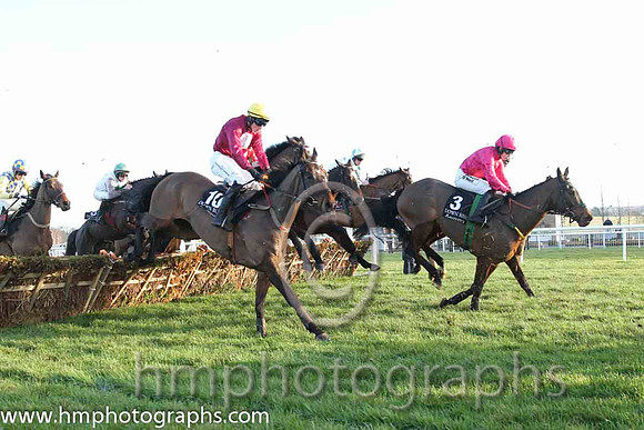 15 Ri Uladh & M P Fogarty - 15th (10, maroon, white disc ) & 05 Couleur France & Ms N Carberry - 5th (3, cerise) - CU2D9797-33