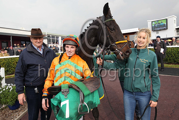 01st Mahler Ten and S W Flanagan ( 7 , orange and emerald green chevrons ) Trainer - N Meade , Owner - Robert Watson  Edward J Conroy
