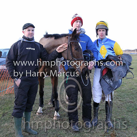 01 Muirhead Ross Crawford  Derek O'Connor - Trainer : S R B Crawford, Blue, yellow diamond
