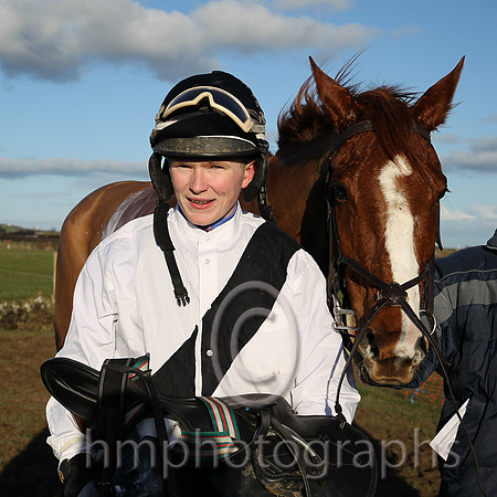 01st LISNAGREGGAN and M E McCrory ( 10 , WHITE,black sash; white sleeves; black cap ) Trainer: William Gault,, Owner : Paul Martin William Gault