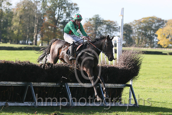 01st Ticinese (Gb) and M J O'Hare ( 6 , EMERALD GREEN,red braces; emerald green, plain sleeves; emerald green cap,red diamonds ) Trainer: Graham McKeever,, Owner : Mrs M.E. Hagan