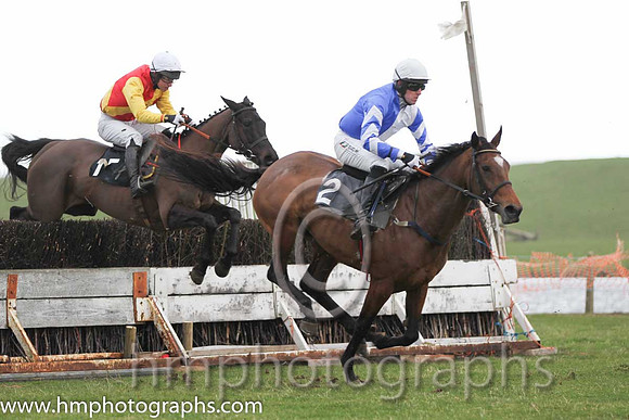 02 Lady Wilton Milan & B O'Neill - 2nd (2, royal blue and white halvd ) - FT8E3199-41