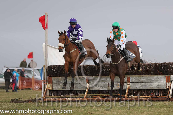 03rd Shanroe Street ( 15 )  J C Barry - Trainer: Karl Thornton - maroon, white star and 02nd A Bold Move ( 3 )  R James - Trainer: Donnchadh Doyle - green, orange spots