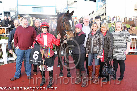 01 Man With Van & Mr S Crawford - winners (6, red, white panel ) - CU2D9880-88