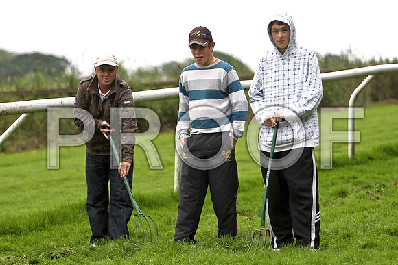 Ground Staff - CU2D0877-e