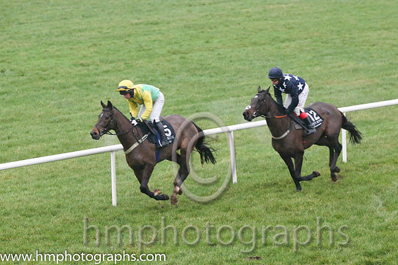01 Drumlee Lad and Mr N McParlan - - 01st (5 ,yellow and emerald green diabolo ) Trainer - S McParlan 7 02 Shanliss and Mr J P McKeown - - 02nd (12 ,dark blue, white stars, dark blue cap ) Trainer - P